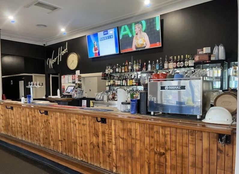 Woomargama Motel Ngoại thất bức ảnh