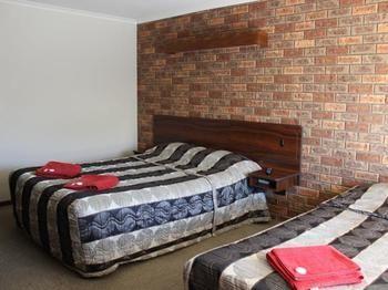 Woomargama Motel Ngoại thất bức ảnh